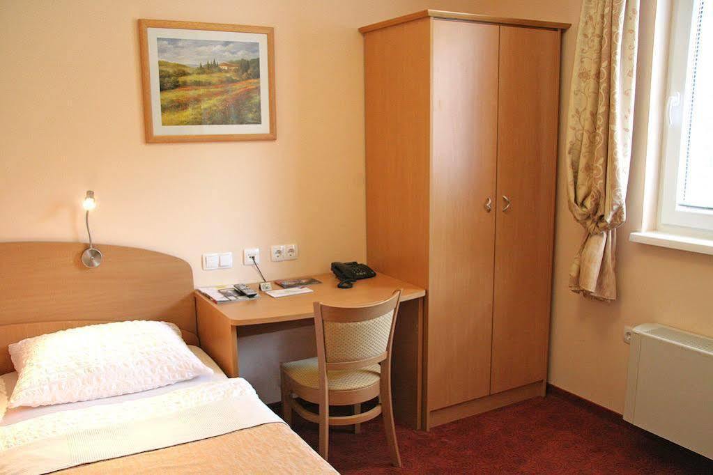 Guest House Pri Gondoli Maribor Luaran gambar